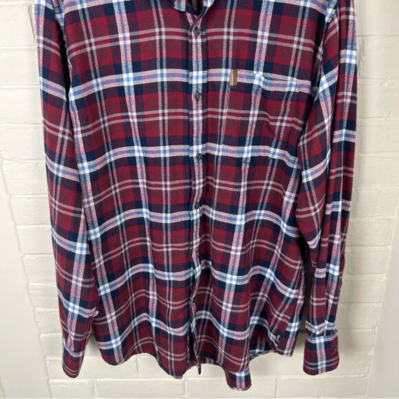 Izod Red Plaid Flannel Shirt Size L Unisex - Picture 4 of 6